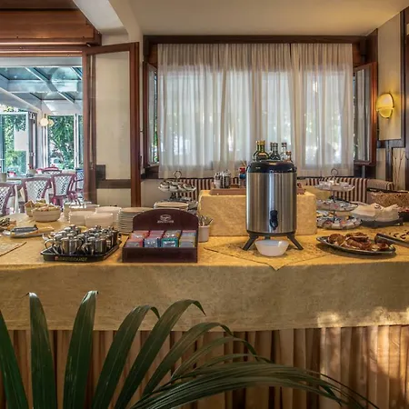 Adriaco Hotel 3*