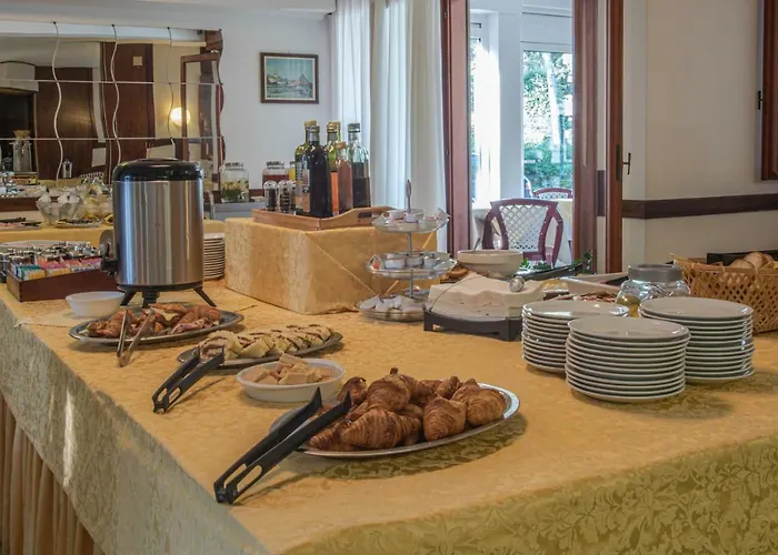 Adriaco فندق غرادو